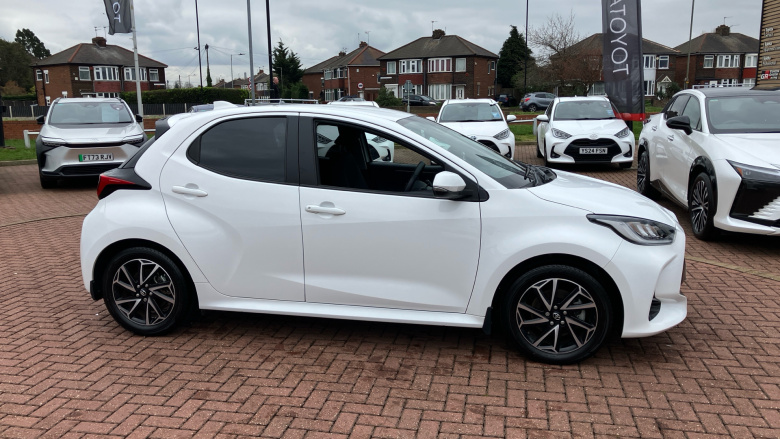 Toyota Yaris 1.5 Hybrid Design 5dr CVT Hybrid Hatchback
